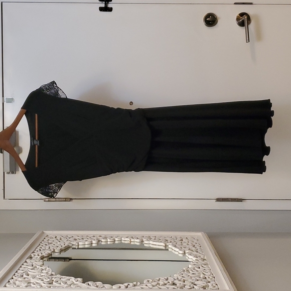 Stretch dress - Picture 1 of 3